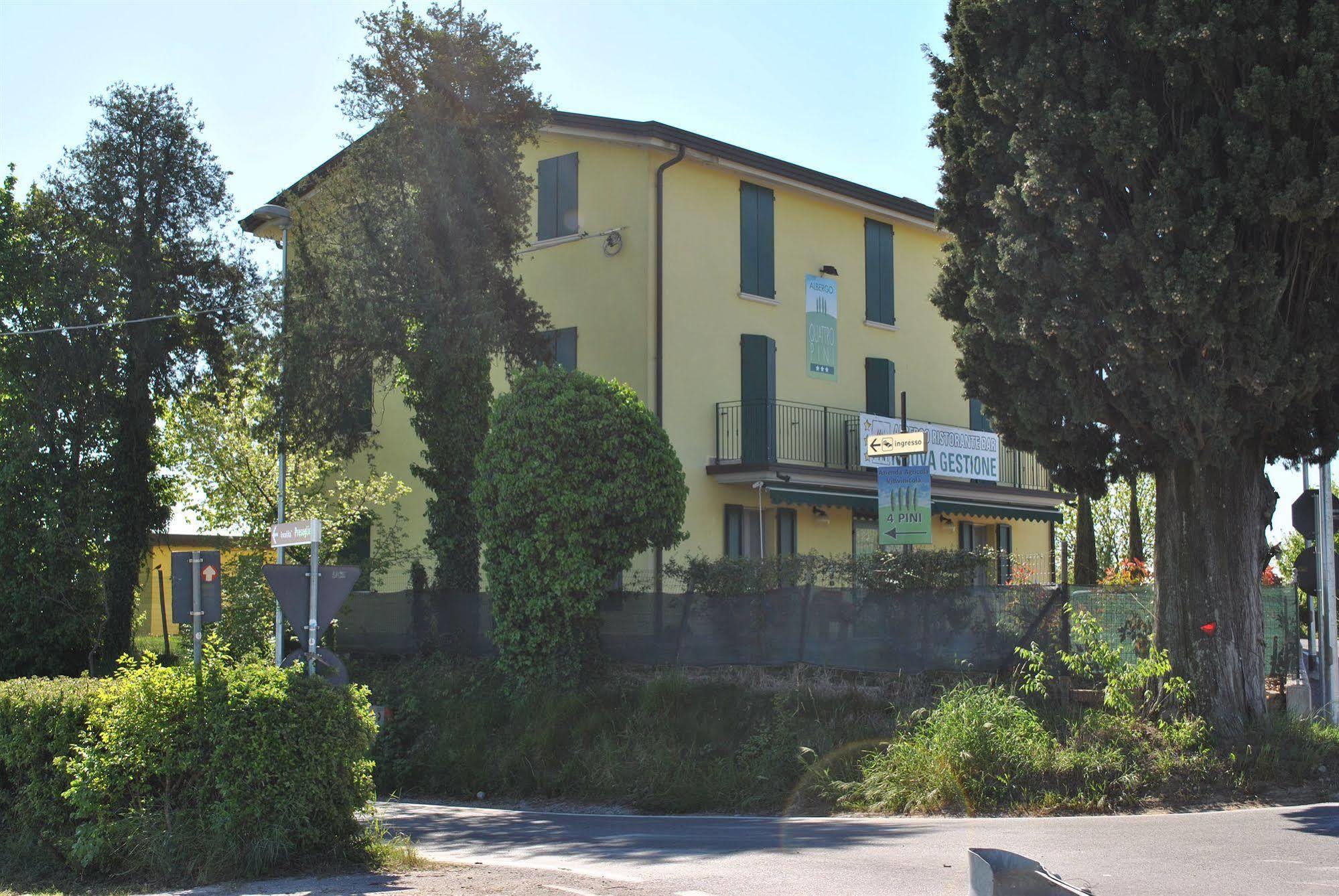 Albergo Quattro Pini San Martino della Battaglia Eksteriør billede